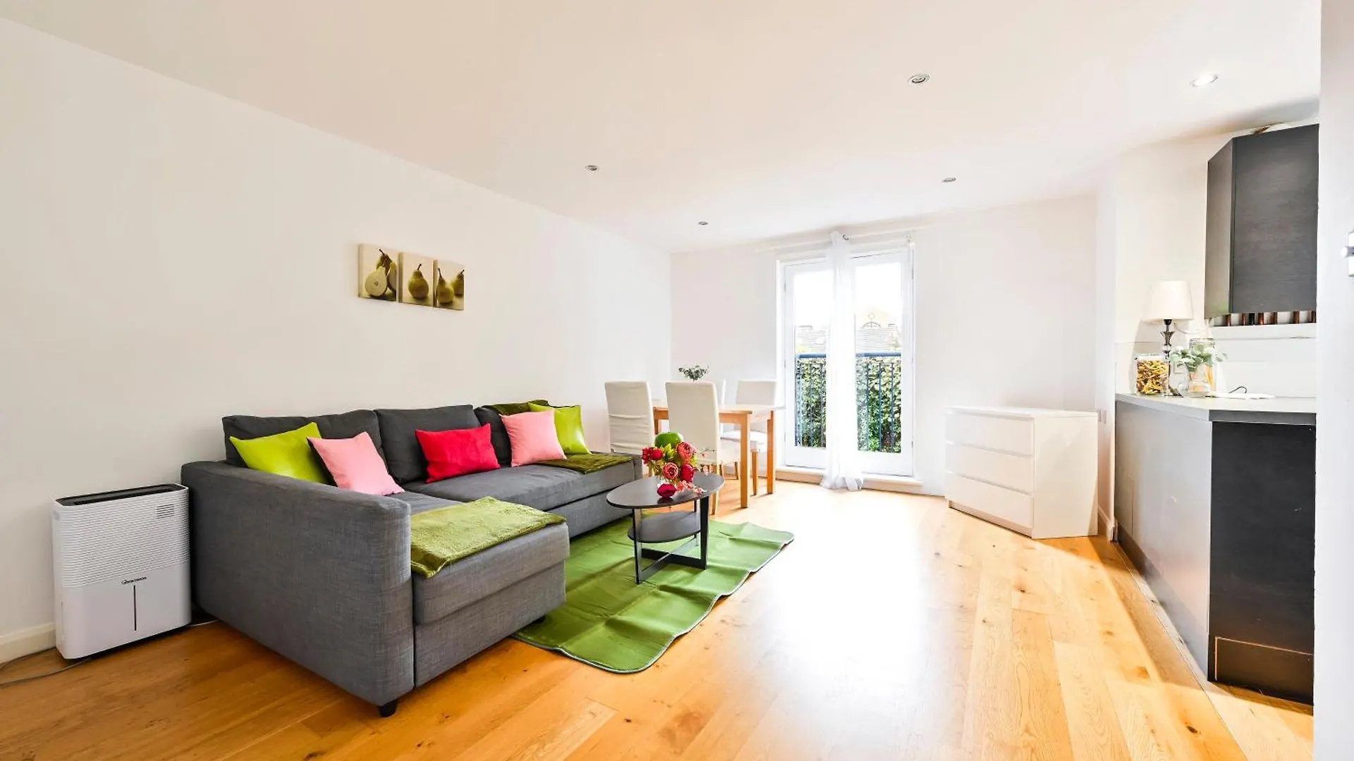 Апартаменты Cozy Corner Near Tower Bridge Лондон