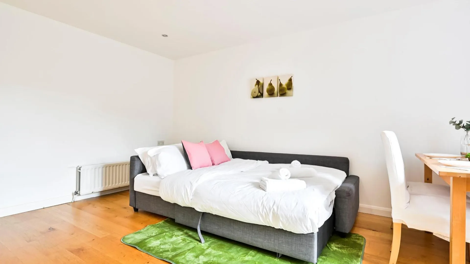 Апартаменты Cozy Corner Near Tower Bridge Лондон