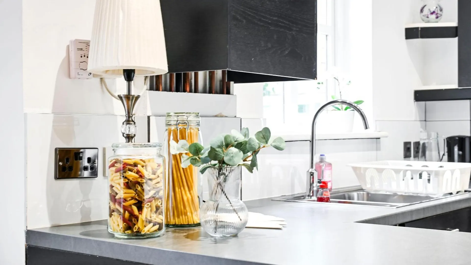 Апартаменты Cozy Corner Near Tower Bridge Лондон