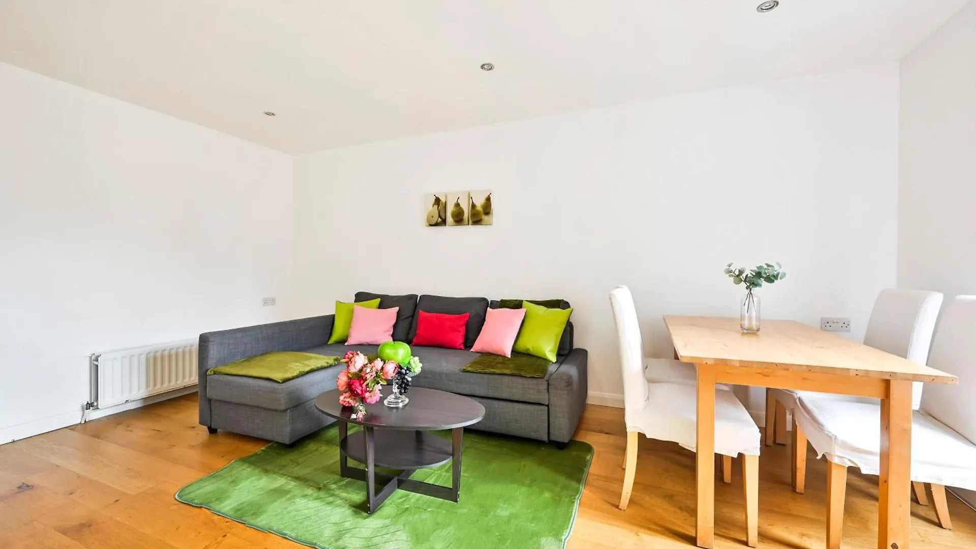 Апартаменты Cozy Corner Near Tower Bridge Лондон